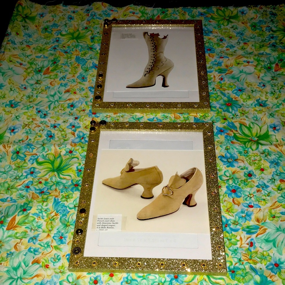4/$10🌻🌻Set of gold sparkle frames with shoe art